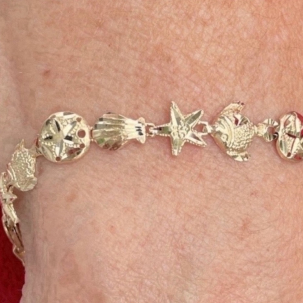 14k Gold Seashell Starfish Sand Dollar Bracelet - Picture 2 of 4